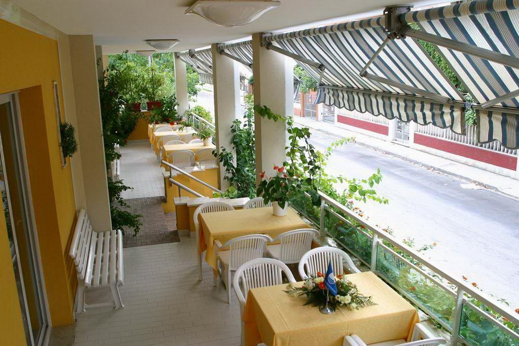 Hotel Vienna Senigallia Exterior foto